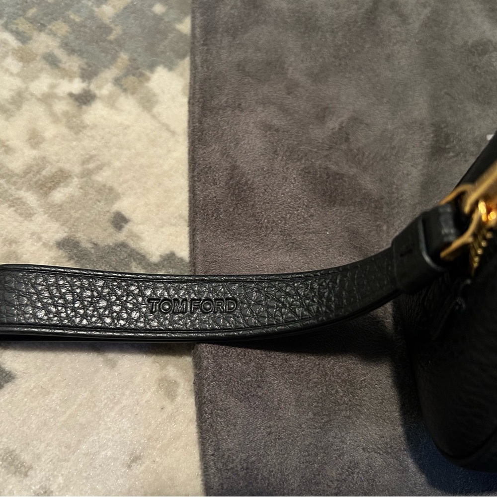 Tom Ford Black Textured Leather Pouch - Picture 3 of 11